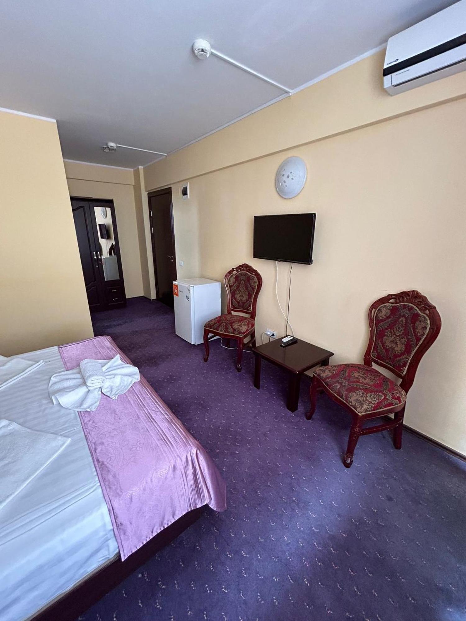 Hotel Orient Mamaia Nord Năvodari Esterno foto