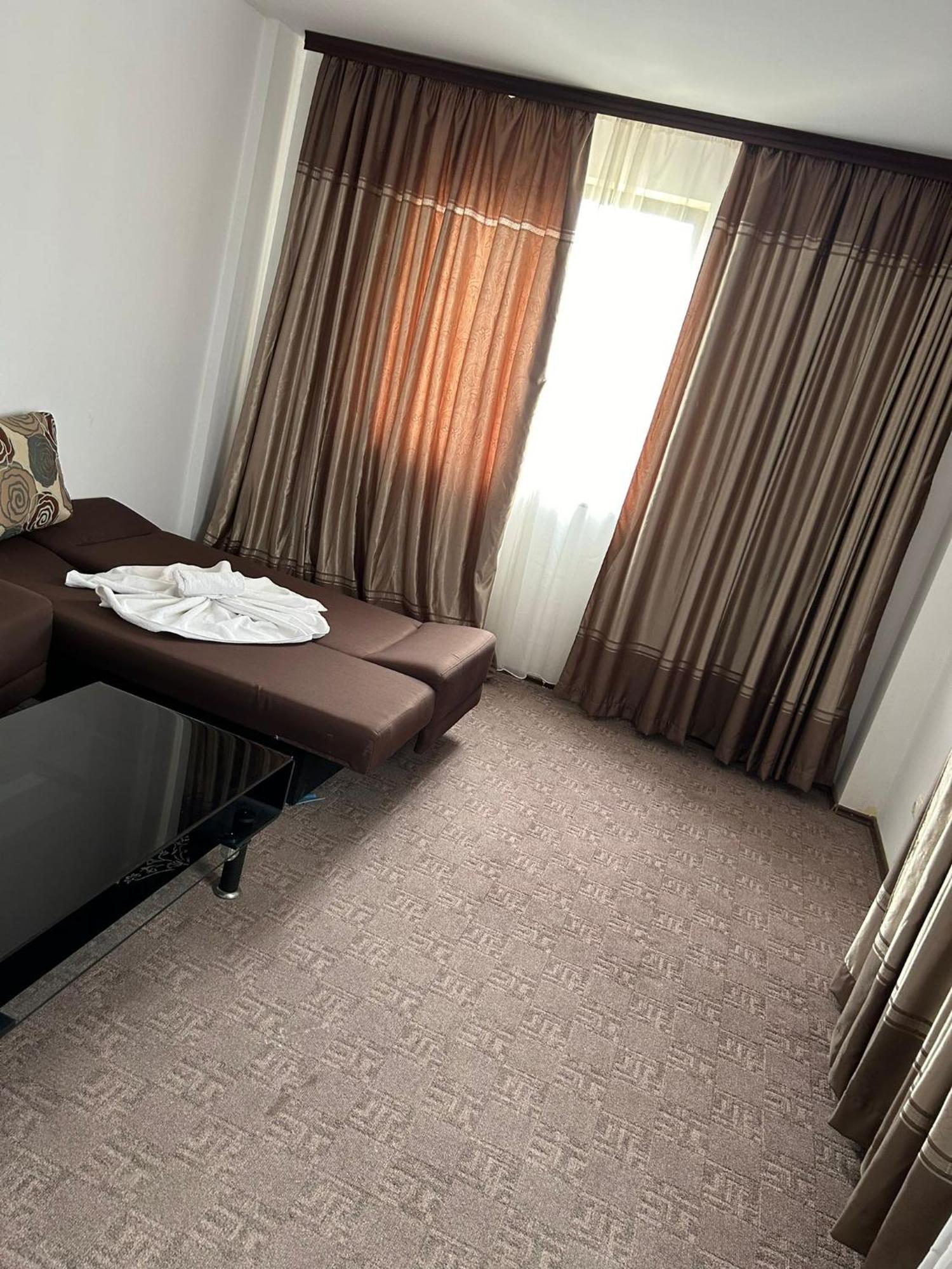Hotel Orient Mamaia Nord Năvodari Esterno foto