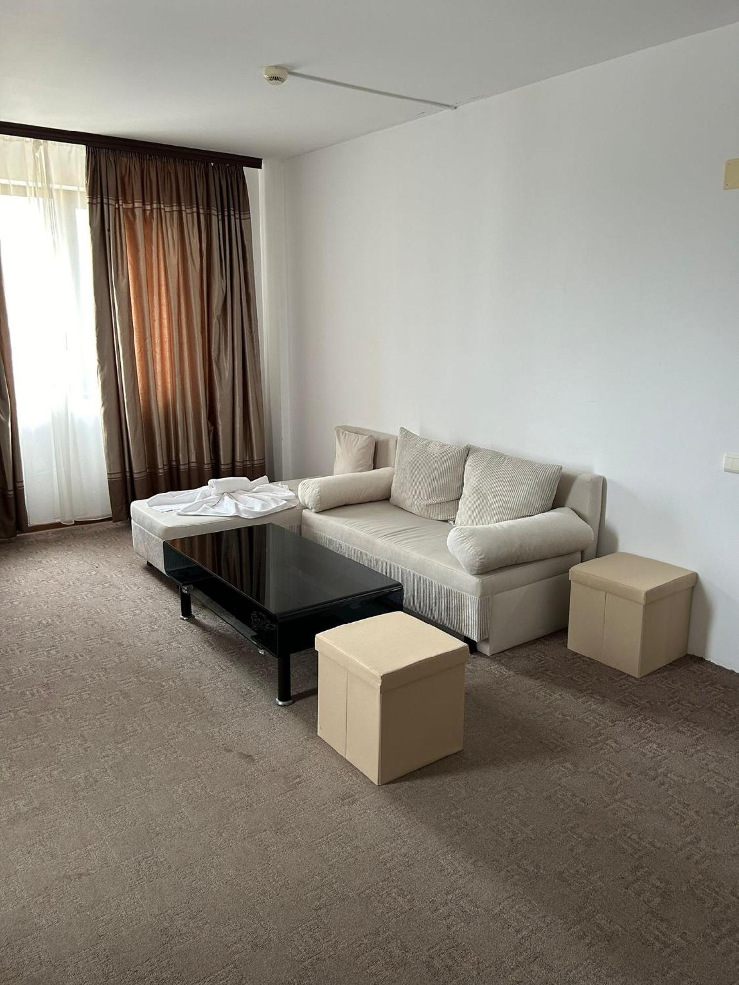 Hotel Orient Mamaia Nord Năvodari Esterno foto