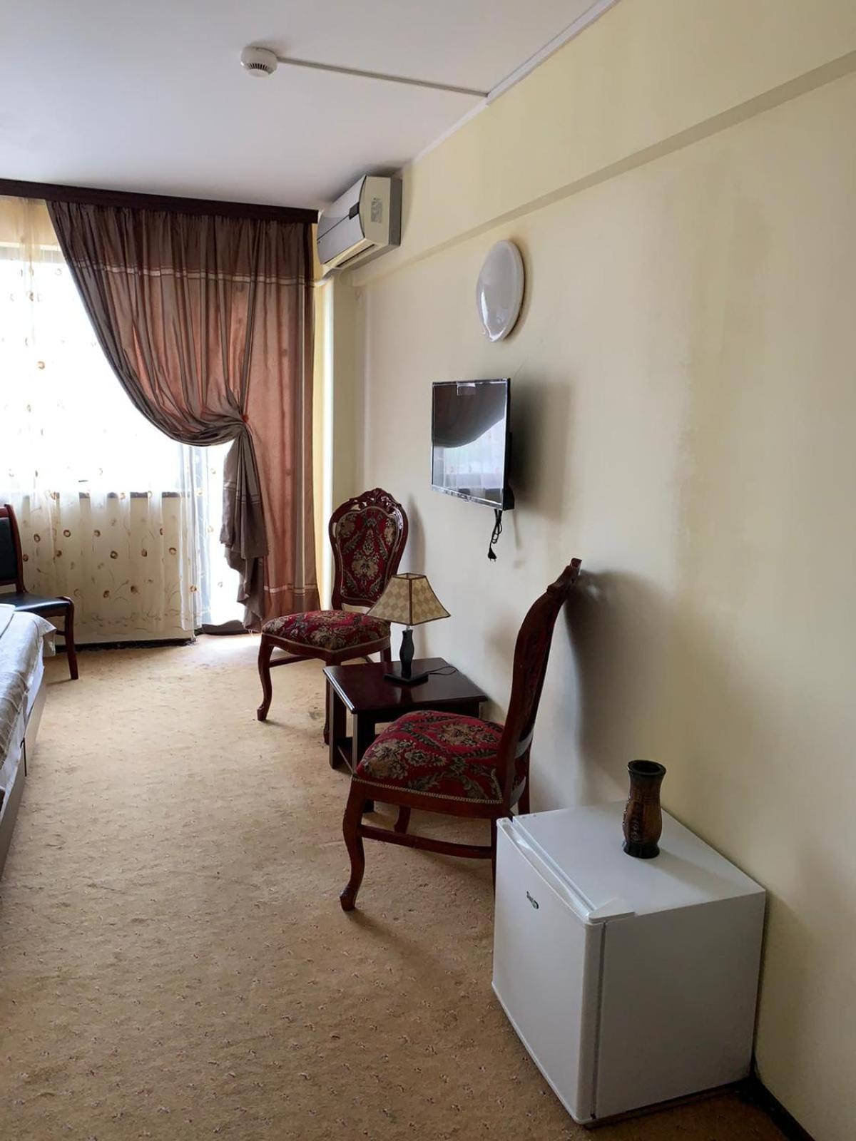 Hotel Orient Mamaia Nord Năvodari Esterno foto